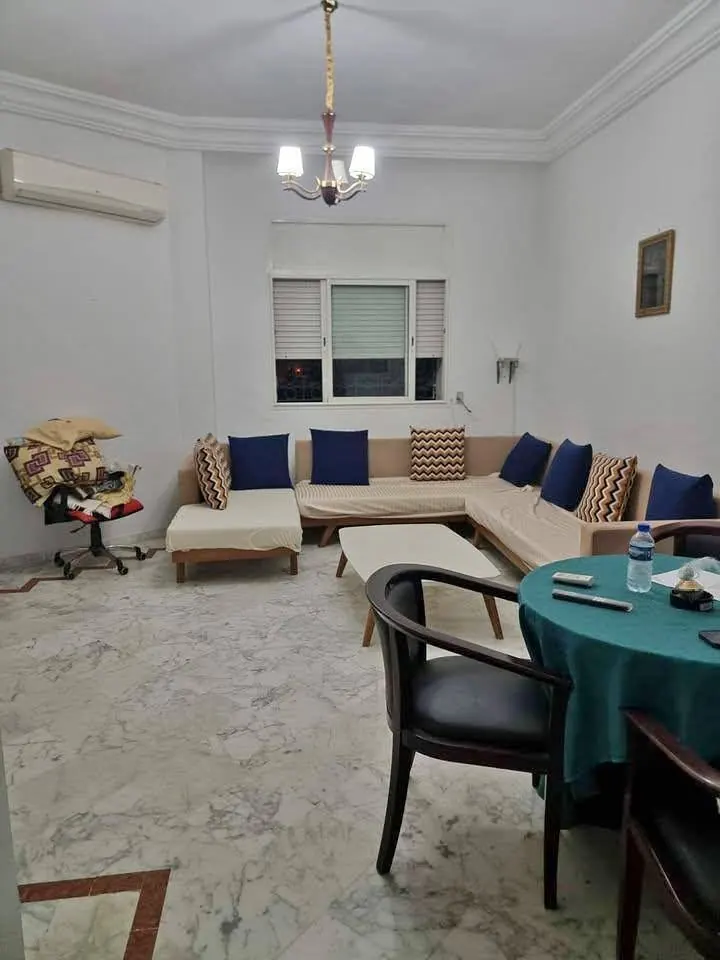 A louer un appartement S2 richement meuble situe a ENNASR 2