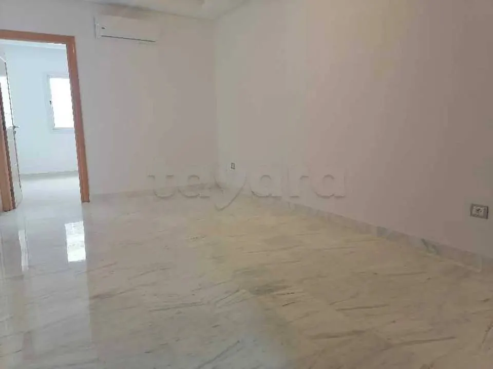 A louer un appartement en S+1 de 56 m2 situe a JARDIN DEL MENZAH 2