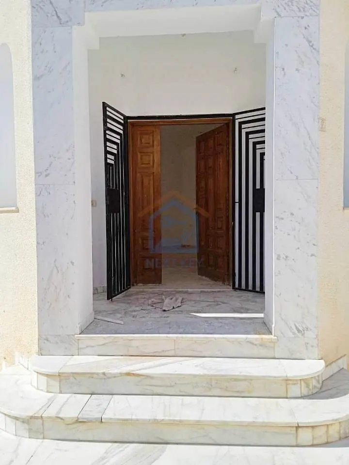 Maison de ville de 8 chambres et 4 salles de bain
