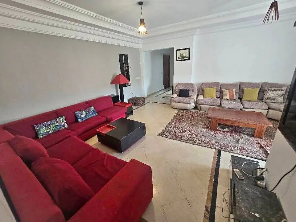 A louer un appartement spacieux et richement meuble en S+2 situe a EL MENZAH 7BIS
