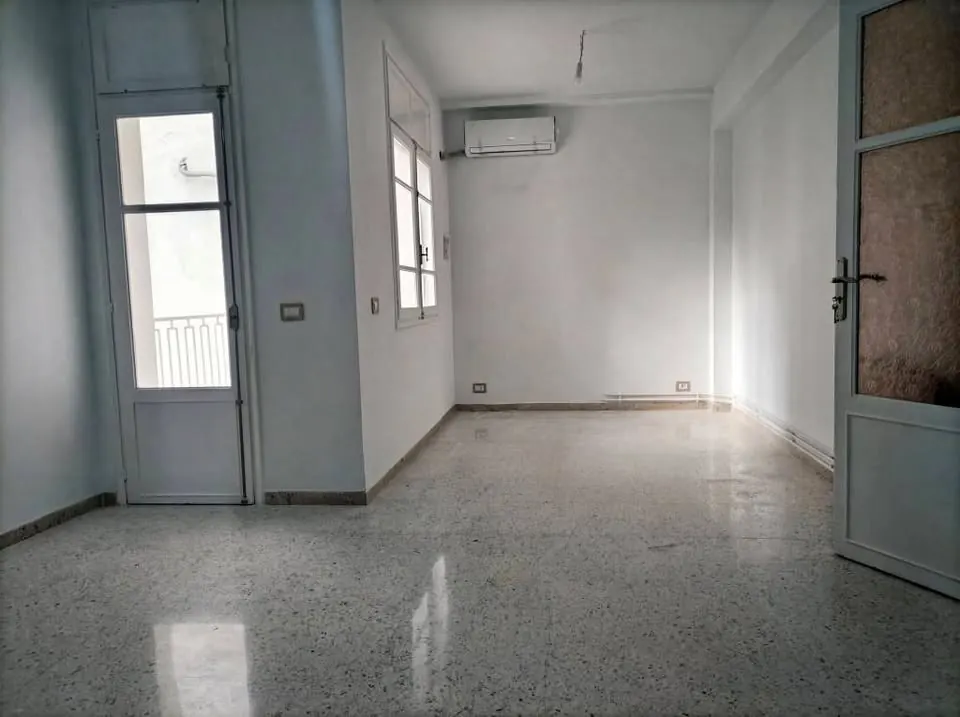 A vendre Appartement S+3 de 110 m2 a El Manar 2