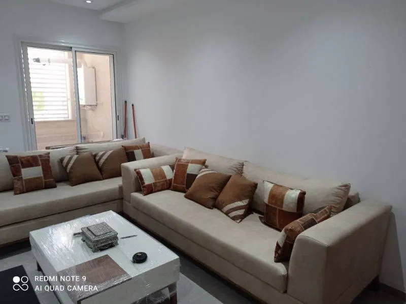 A louer un appartement Haut standing meuble en S+1 situe a ENNASR 2