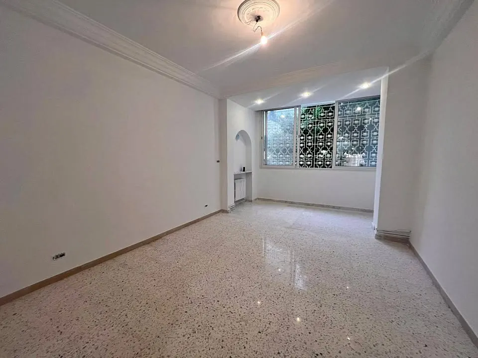 A louer un superbe appartement S+3 au Rez-de-Chaussee situe a EL MENZAH 9 A