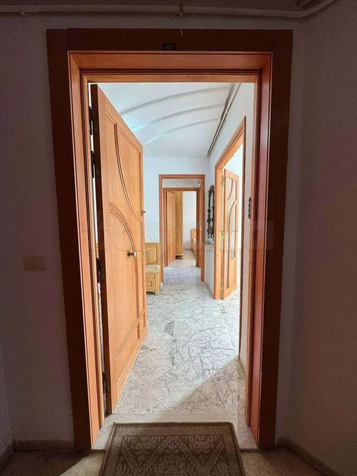 A louer un appartement en S+1 meuble situe a ENNASR 2
