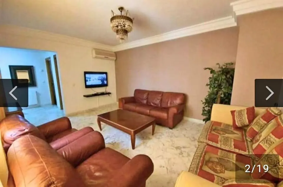 A VENDRE Appartement S+3 Haut Standing de 139 m2 a Ennasr 2