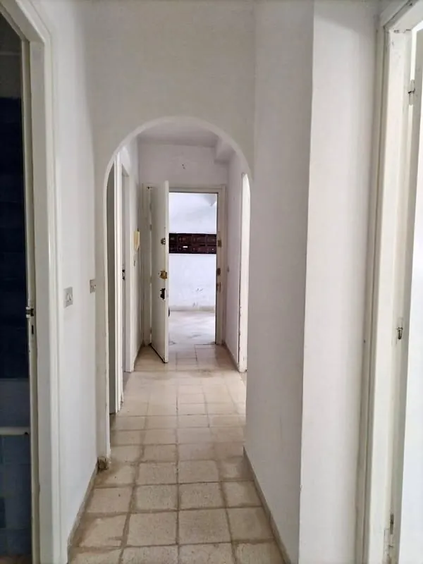 A Vendre Appartement S+2 au Rez-de-Chaussee a EL MENZAH 7