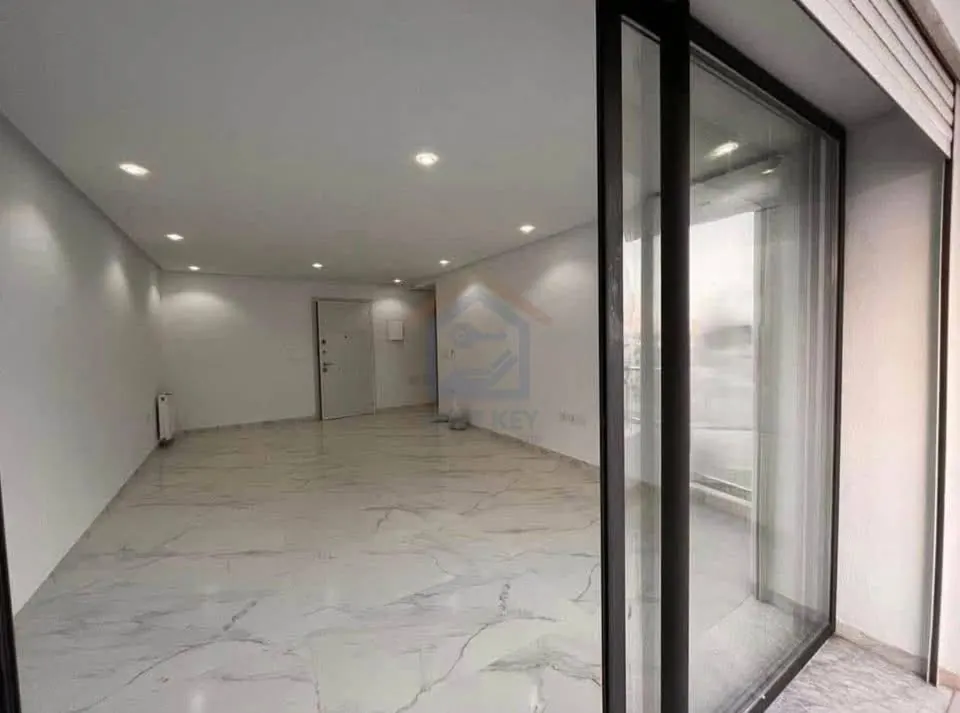 A louer un appartement haut standing de 160 m2 en S+3 a ENNASR 2