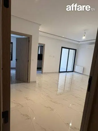 A louer un appartement haut standing en S+1 situe a ENNASR 2