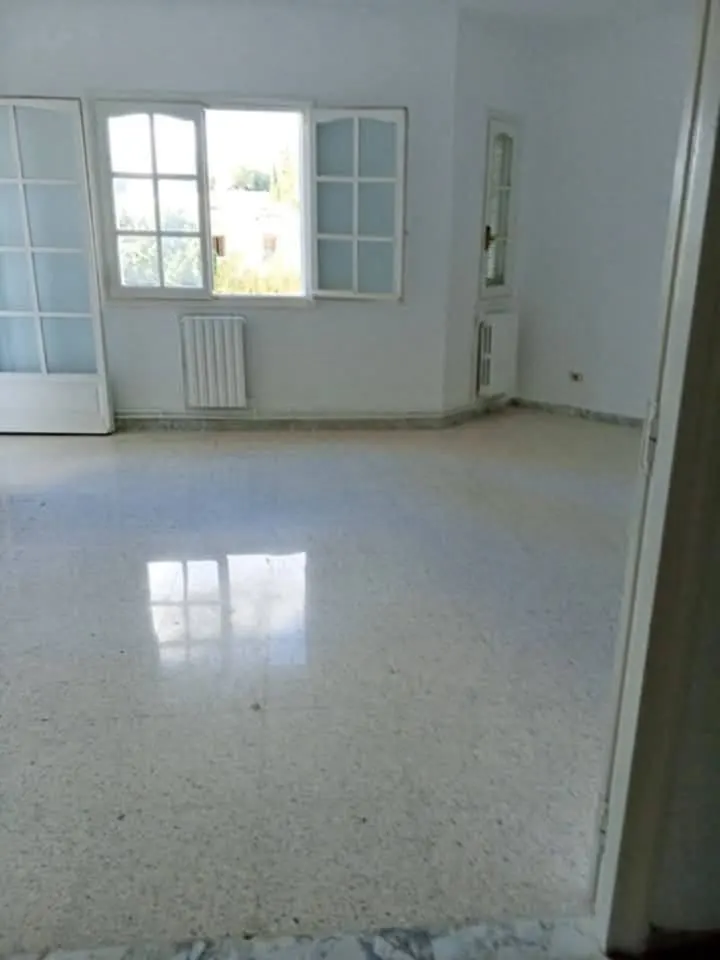 A louer un appartement S+3 situe a EL MANAR 3