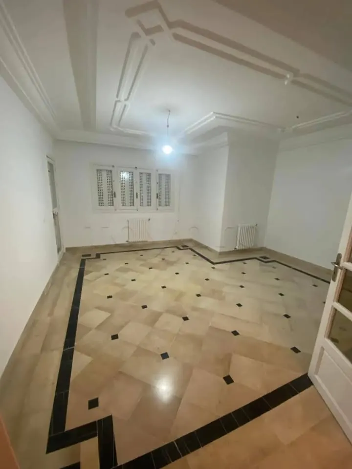 Un spacieux appartement en S+3 de 120m2 situe a EL MANAR 3
