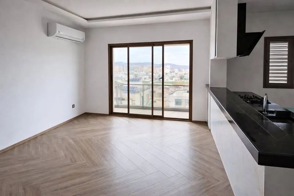 A louer un appartement haut standing S+1 jamais habite de 80 m2 situe a JARDIN DEL MENZAH 2