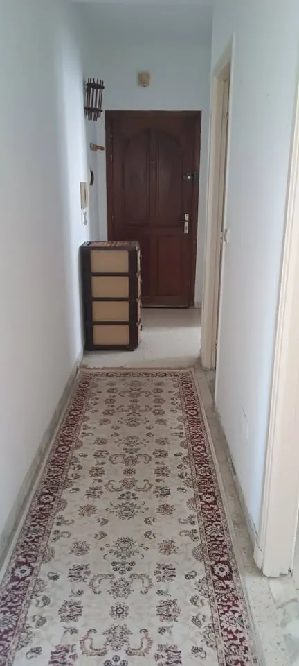 A louer un appartement en S+1 semi-meuble situe a EL MANAR 1